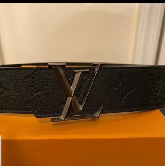 Louis Vuitton Black Signature belt